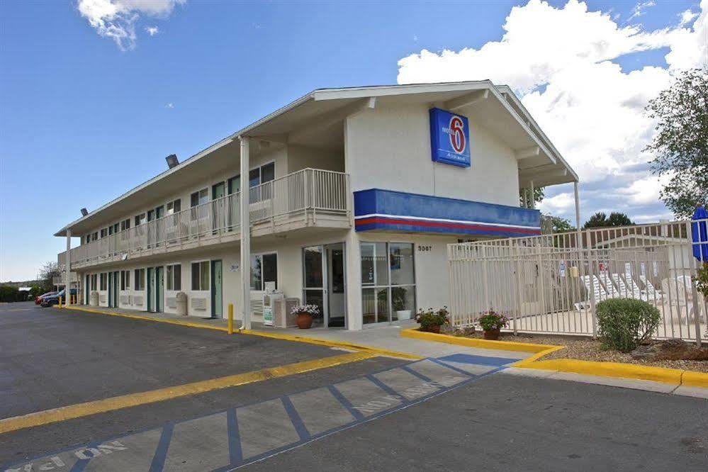 Motel 6 샌타페이 외부 사진